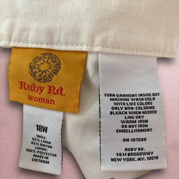 Ruby Rd Linen Blend Crop Straight Leg Pants Beaded Split Hem Plus Size 18W White - Picture 16 of 16